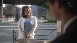 Chồng yêu yếu không làm lên đỉnh, vợ lên mạng tìm trai trẻ làm tình khỏe