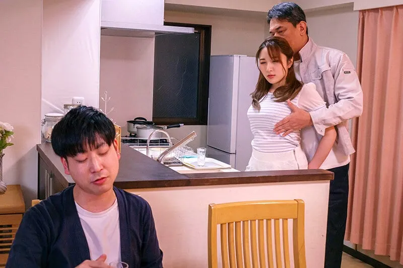 Chồng hiền không đáp ứng đủ chuyện chăn gối, bà xã chết mê trước gã nhà kề bên dân chơi