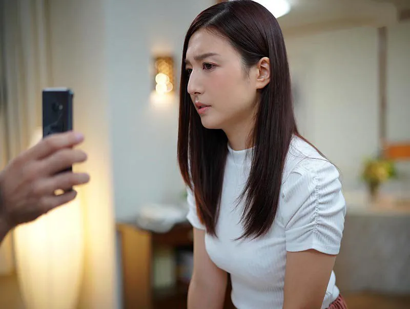 Vợ "đi ngoài" bị chồng yêu bắt quả tang và cái kết jav